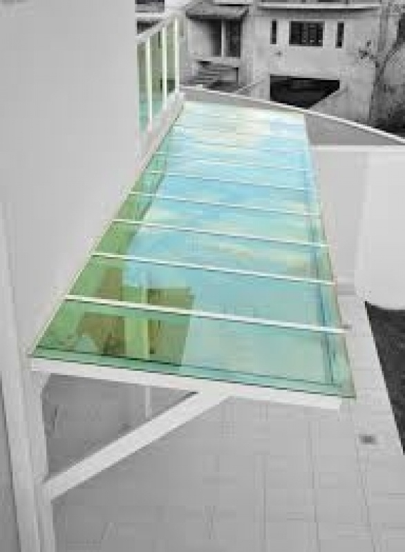 Cobertura de Vidro com Proteção UV Preços Águas de Santa Bárbara - Cobertura em Vidro Retrátil