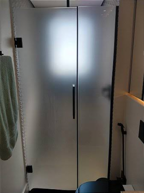 Valor de Box de Vidro para Banheiro Pequeno Pilar do Sul - Box de Abrir de Vidro